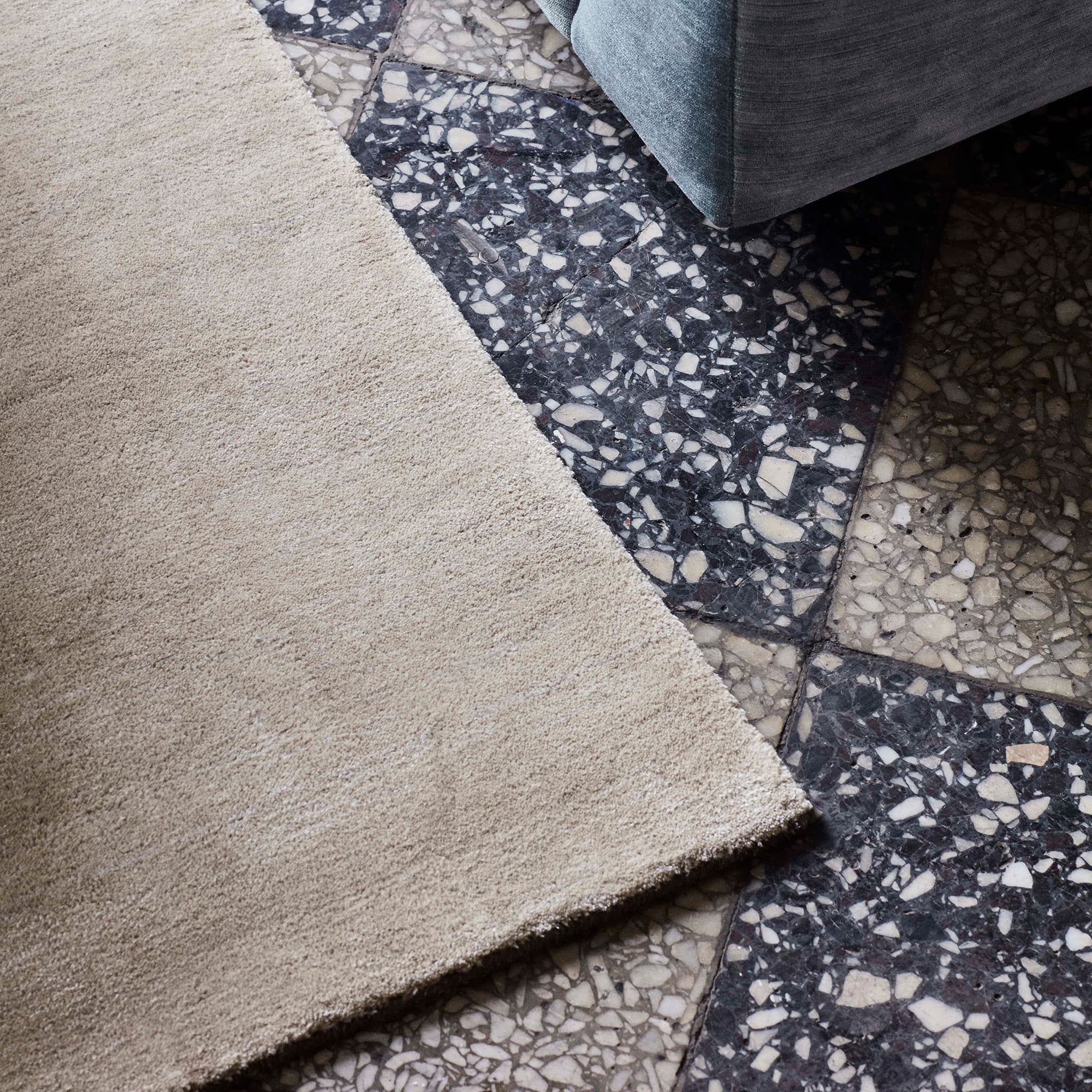 10036