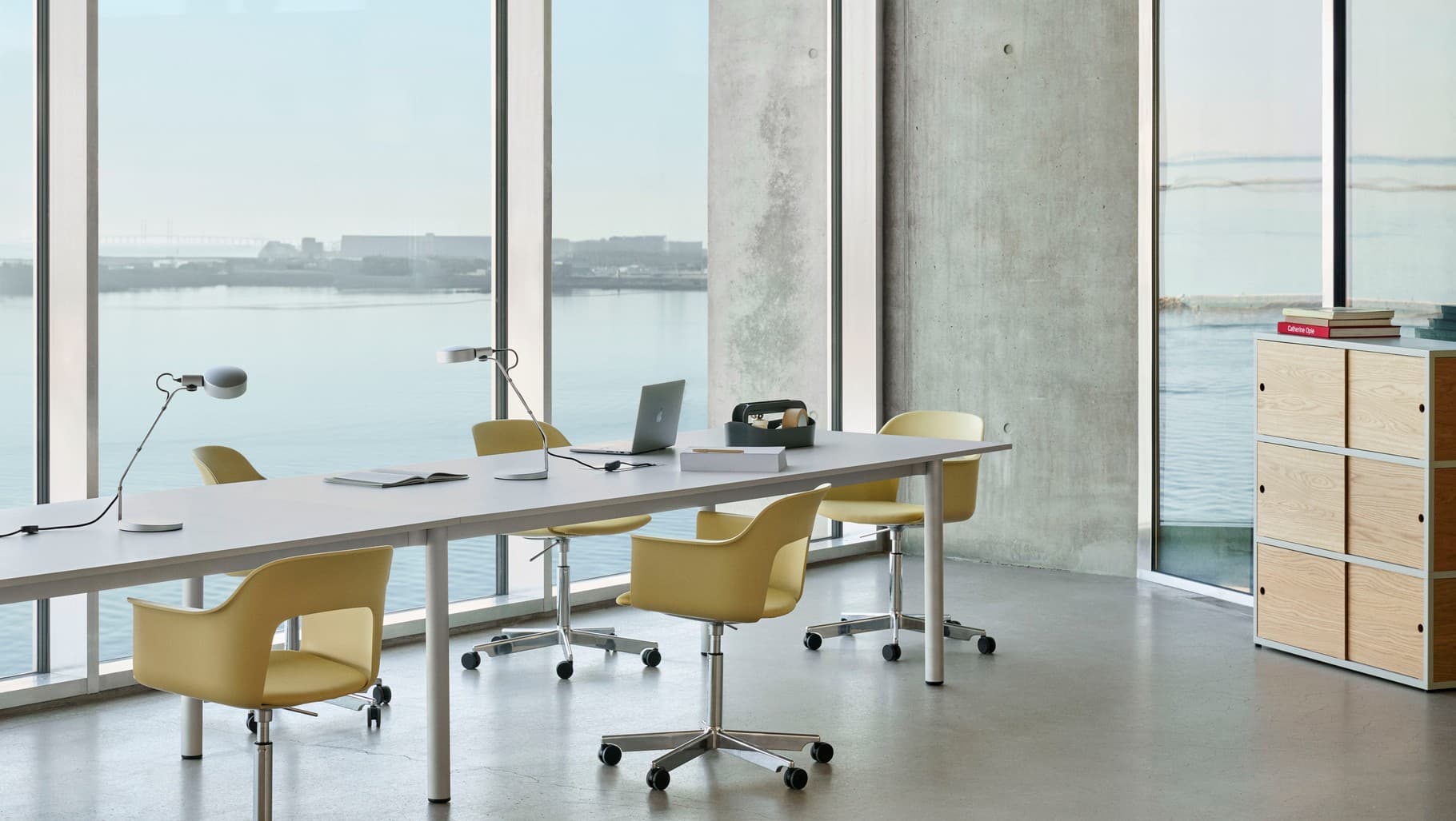 Layout Armchair 243