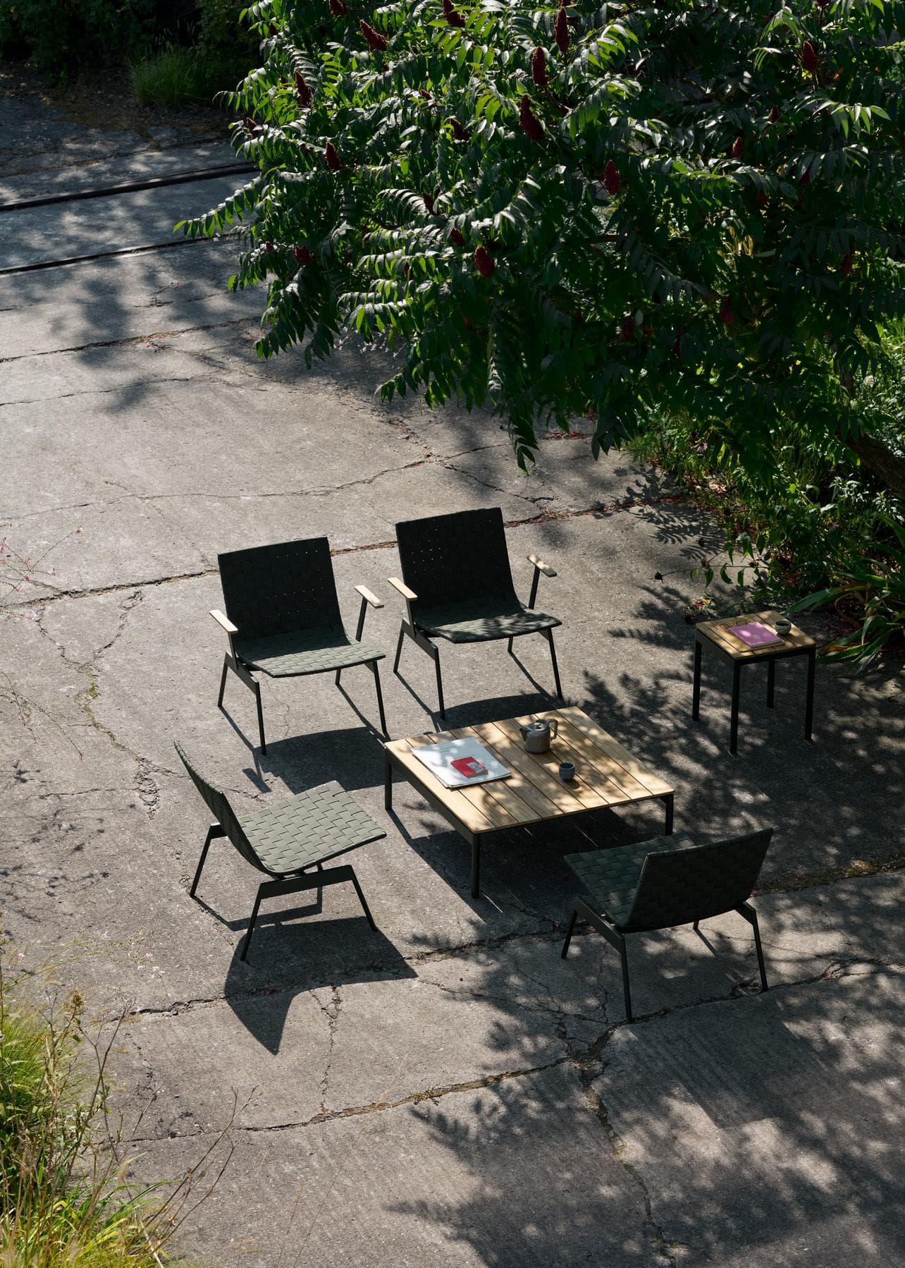 Ville Outdoor Coffee Table AV50